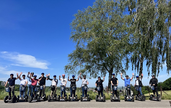 Gruppenbild auf Segways